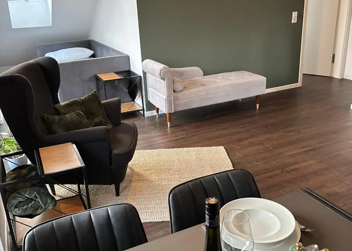 Loftbude Lejlighed *